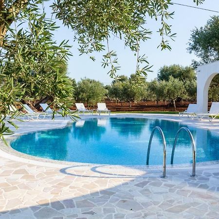 L'Ulivo Bed And Breakfast Savelletri Bagian luar foto