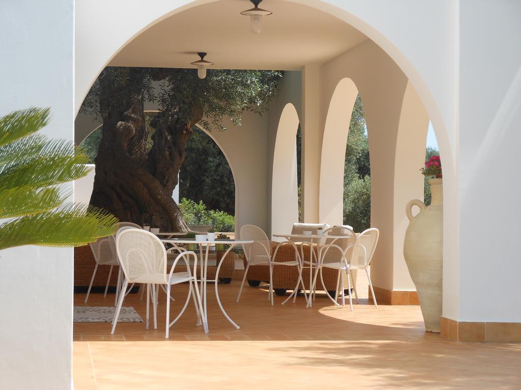 L'Ulivo Bed And Breakfast Savelletri Bagian luar foto