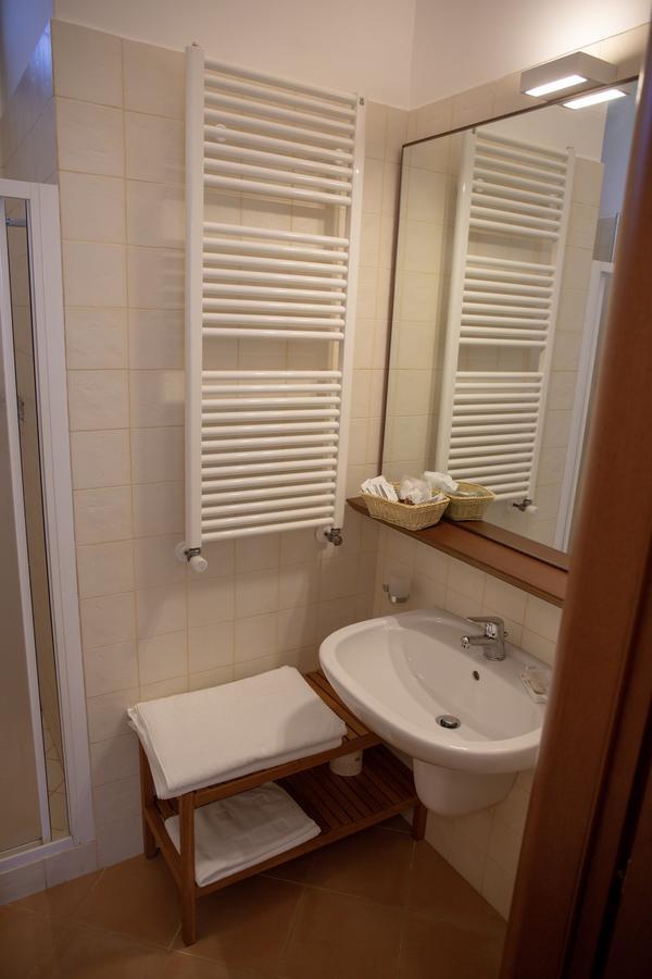 L'Ulivo Bed And Breakfast Savelletri Bagian luar foto